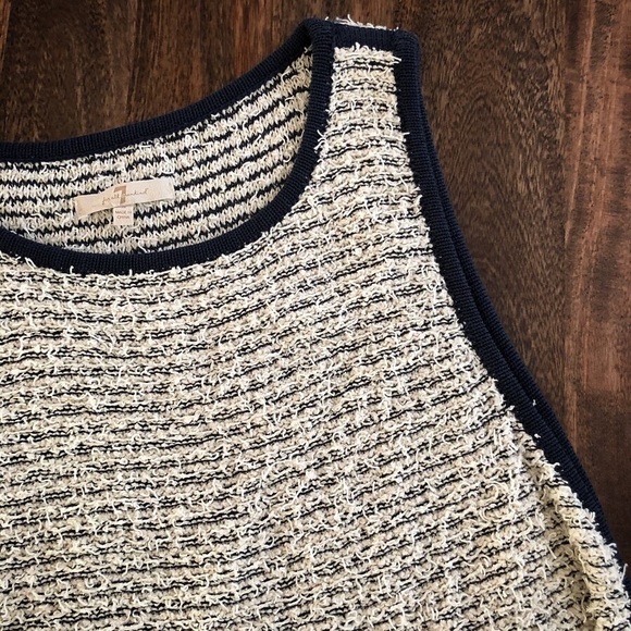 5/$40 7 for All Mankind Ivory/Navy Open Side Top sz s - Picture 8 of 8
